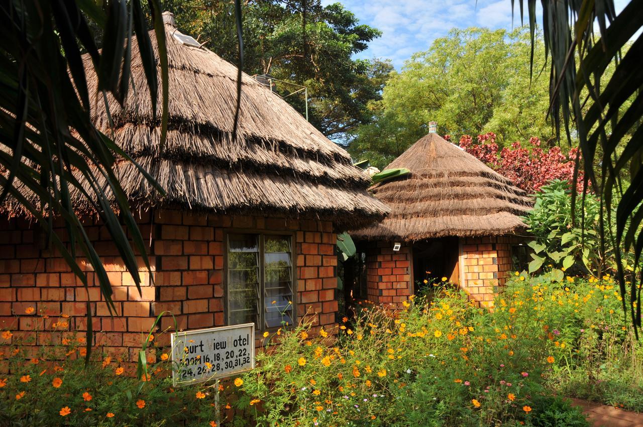 New Court View Hotel Masindi Esterno foto
